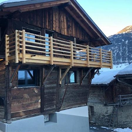 Grand Appartement Avec Terrasse A Chez-Les-Reuses Orsieres Bagian luar foto